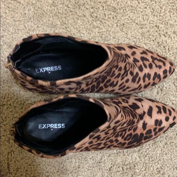 Heels/booties - Picture 3 of 5